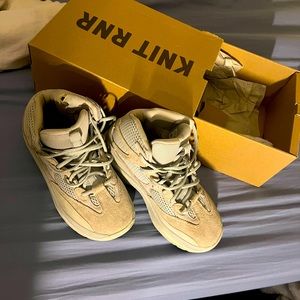 Yeezy Desert Boot Salt